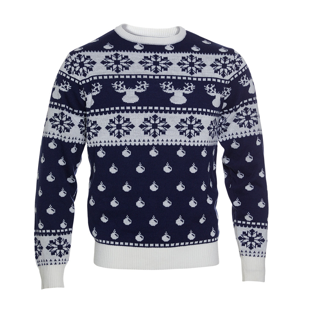 En julesweater i dybblå med julemønster.